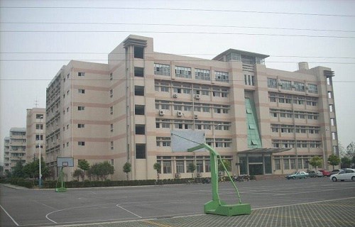 武汉体育运动学校